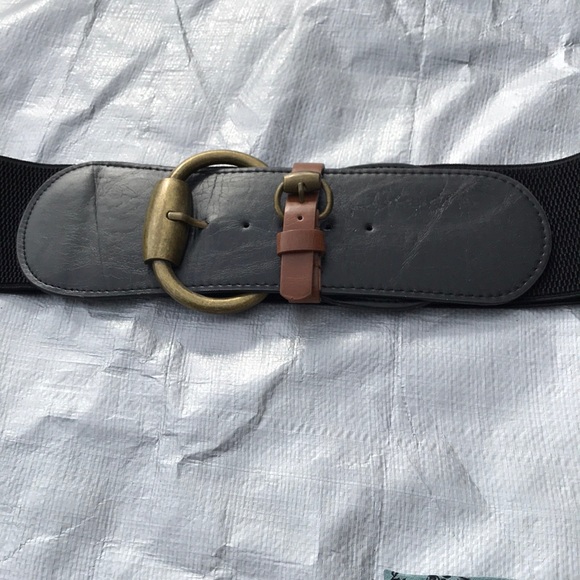 Belts - Picture 6 of 7